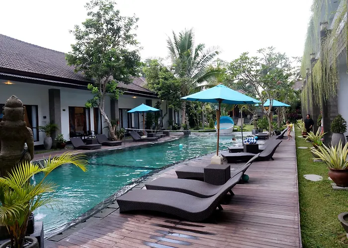 Raya Boutique 3*